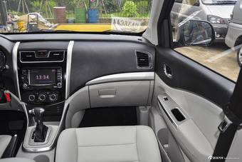 2016款风行S500 1.6L自动豪华型 爵士蓝