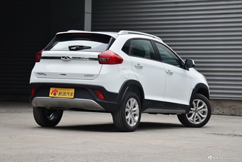 2017款瑞虎3X 1.5L手动版I 白色