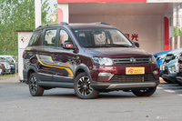 2018款风光S370 1.5L自动豪华型7座