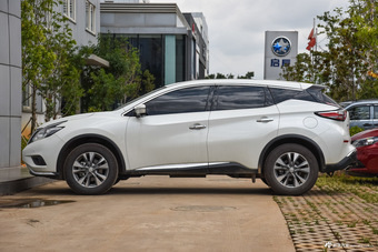 2015款楼兰 2.5L自动XV RES Plus两驱豪雅版