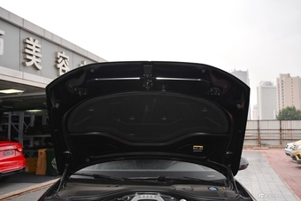 2018款奥迪A6L 3.0T自动30周年年型 45 TFSI quattro 运动型