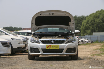 2018款标致308 1.6L自动豪华版