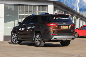 2017款长安CS95 2.0T自动四驱智驭版 