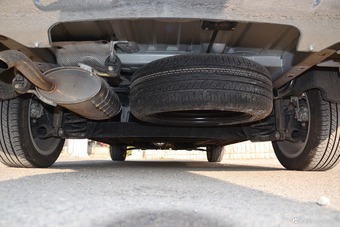 2017款北汽威旺 M50F 1.5L 手动豪华型 棕色