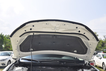 2015款马自达CX-5 2.0L自动两驱都市型 