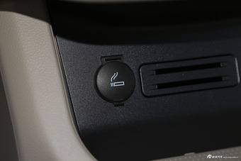 2017款菱智M5L 1.6L手动9座标准型