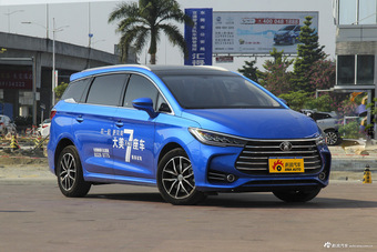 2017款比亚迪宋MAX 1.5T自动互联尊贵型