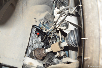 2018款宝马2系旅行车218i 1.5T自动尊享型运动套装