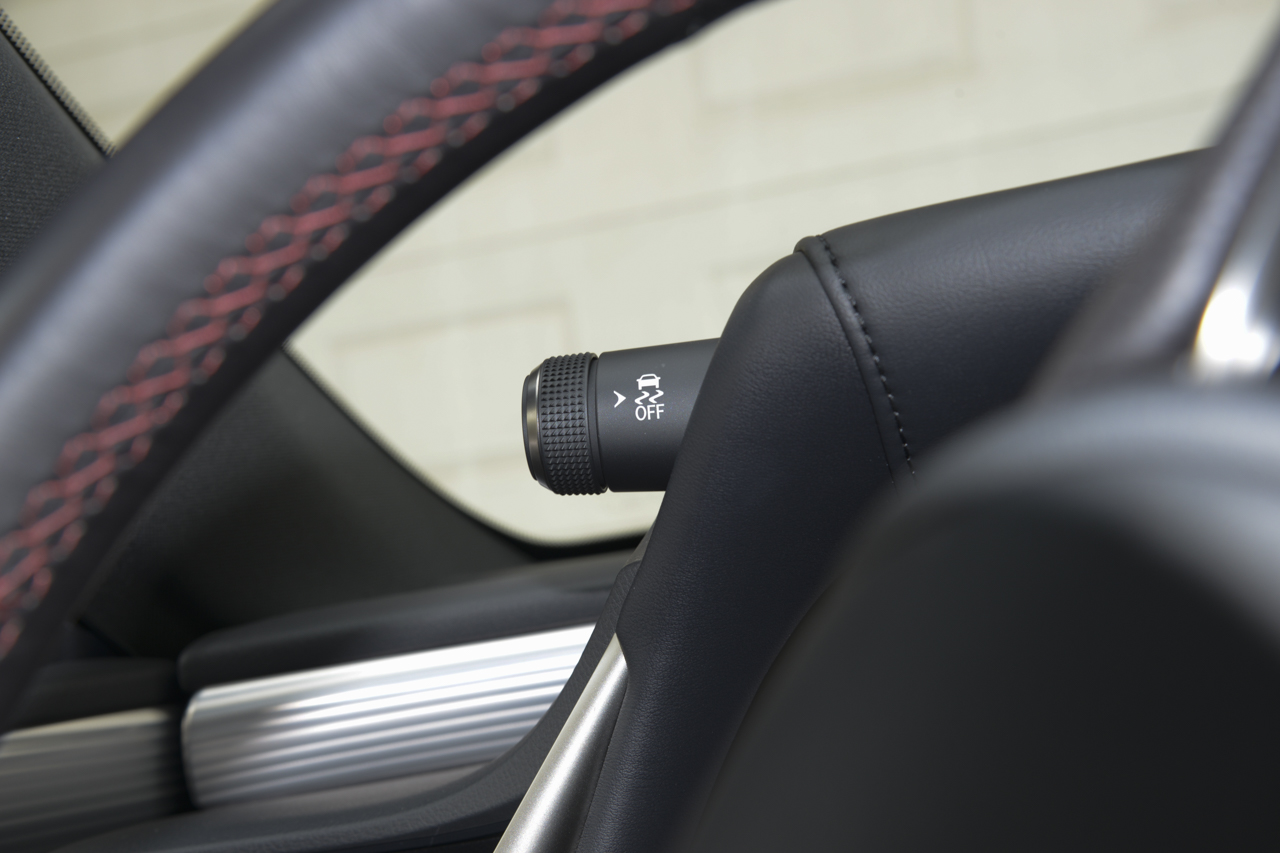 2018款雷克萨斯ES 2.5L自动260 F SPORT