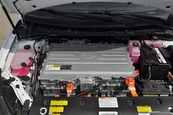 2018款比亚迪秦EV450 智联尊尚型