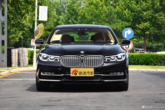 2018款宝马7系740Li 3.0T自动尊享型卓越套装xDrive