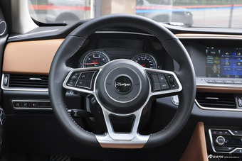 2017款众泰T600 Coupe 1.5T自动尊贵型