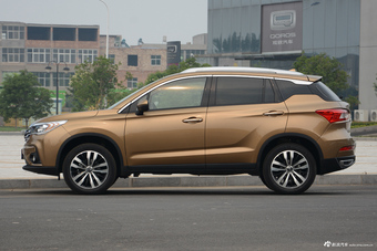 2017款传祺GS4 1.5T手动两驱豪华版235T