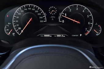 2019款宝马5系2.0T自动530Li 尊享型M运动套装