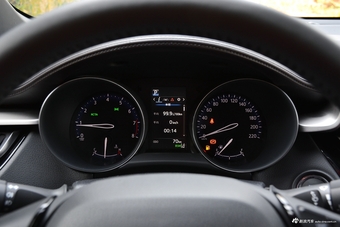 2018款奕泽IZOA 2.0L自动奕炫版