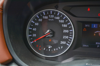 2018款中华V6 1.5T自动尊贵型