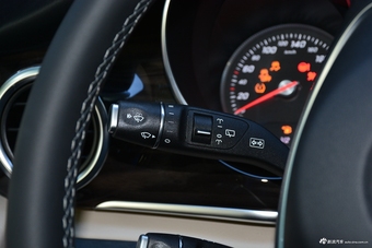 2018款奔驰V级 V 260 领航版