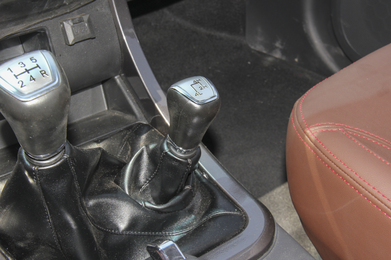 2018款庆铃TAGA 3.0T手动四驱豪华版