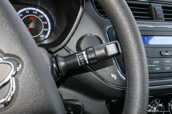 2017款欧诺S 1.5L手动超值型EA15-AB