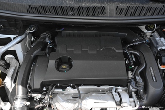 2017款标致5008 1.8T自动380THP精英版7座