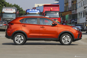 2017款锐腾1.5T 20T自动豪华版