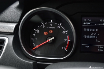 2019款奔腾B50 1.6L手动精英型