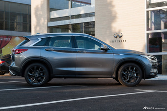 2018款英菲尼迪QX50 2.0T自动四驱豪华版