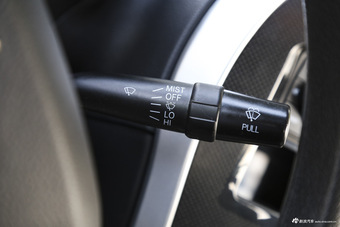 2016款吉利熊猫1.0L AMT酷趣版