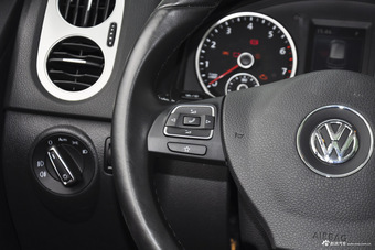 2015款途观 2.0TSI 自动四驱豪华版