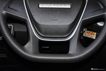 2015款猎豹CS10 2.0T手动新锐版  雅典白