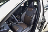 2016款自由光2.4L自动领先版 星光银