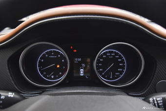 2017款众泰T300 1.5L手动豪华型