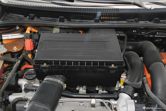 2015款比亚迪秦1.5T自动双冠旗舰版