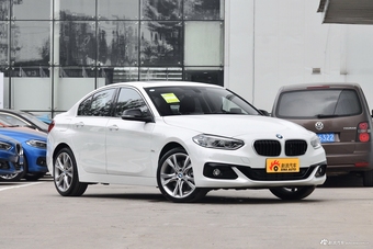 2018款宝马1系125i自动运动型