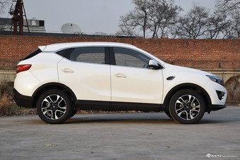 2017款东南DX7 1.5T自动尊贵型
