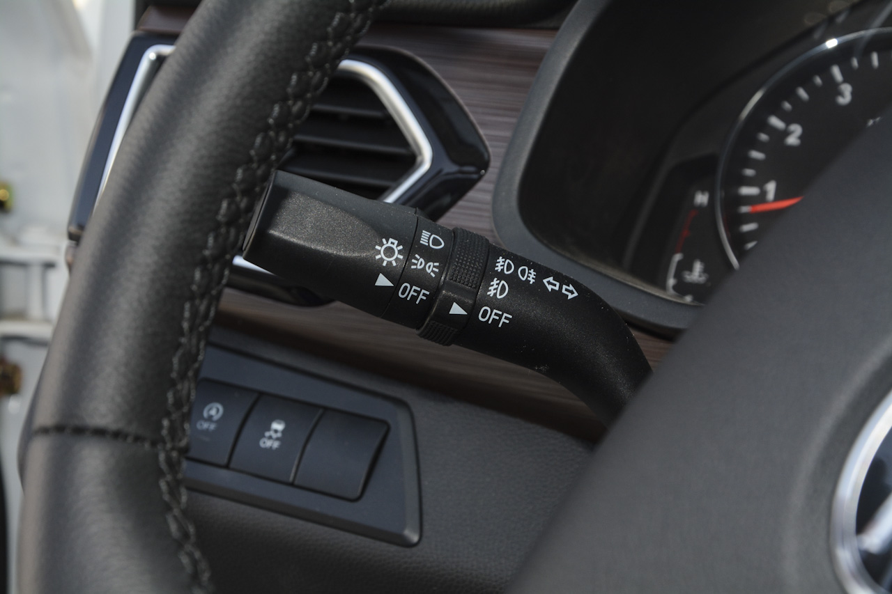 2018款森雅R7C 1.6L 手动豪华型