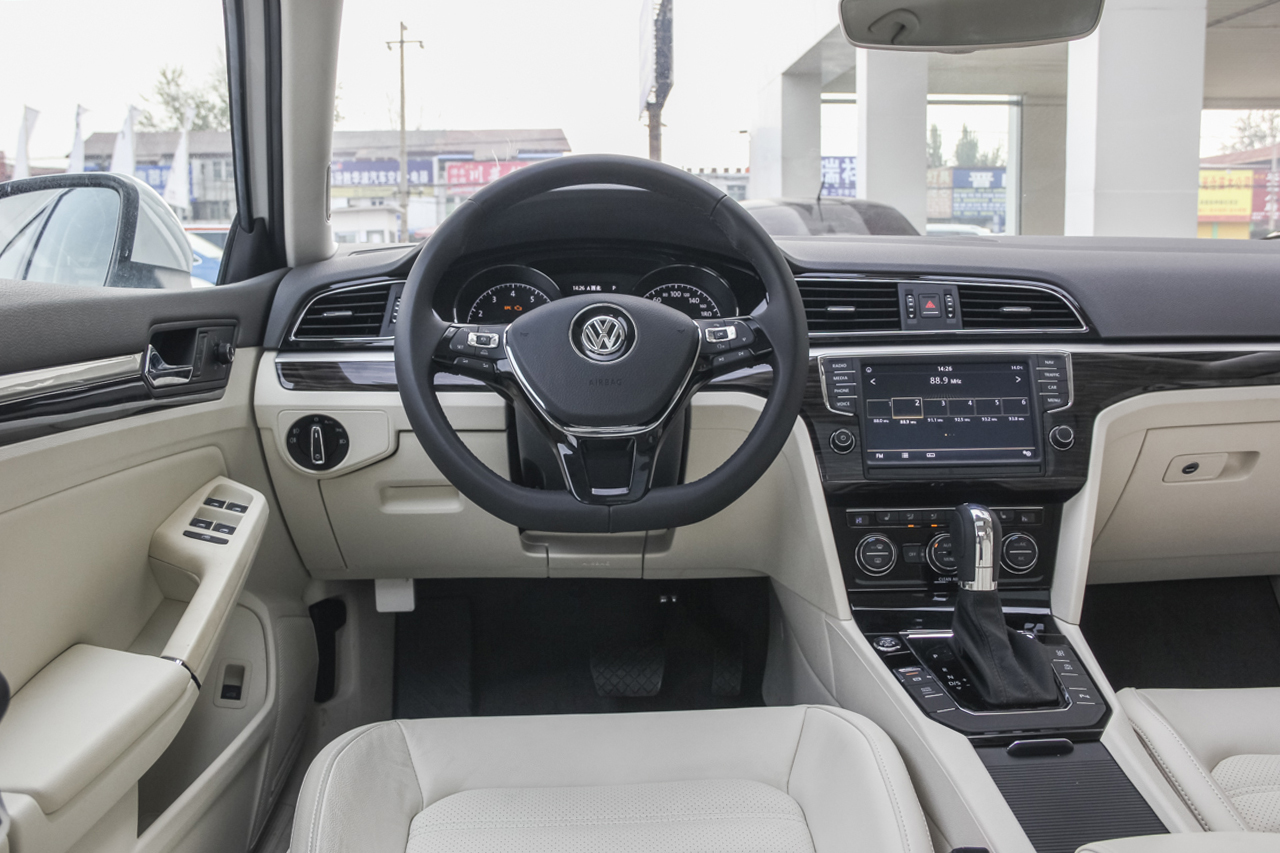 2018款凌渡1.4T自动豪华型280TSI