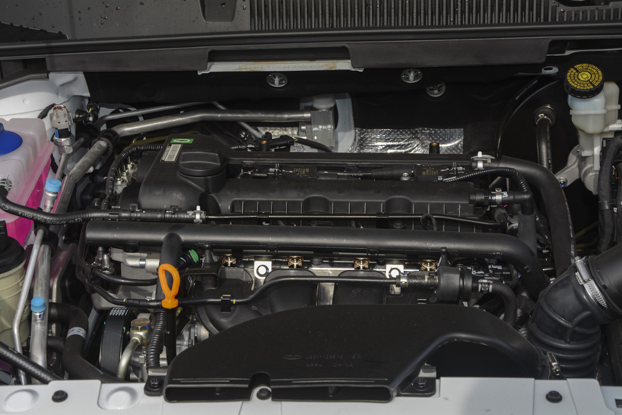 2017款艾瑞泽5 1.5L手动领潮版