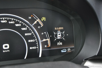 2017款哈弗H7 2.0T自动尊贵型红标