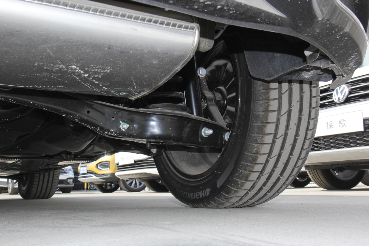 2018款高尔夫1.4T自动豪华型230TSI