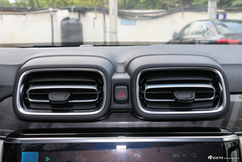 2018款领克02 1.5T自动两驱耀Pro版