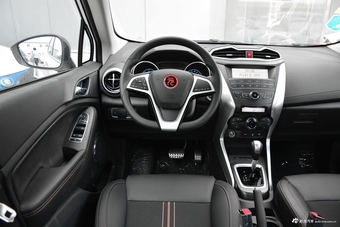 2017款比亚迪元1.5L自动酷炫时尚型