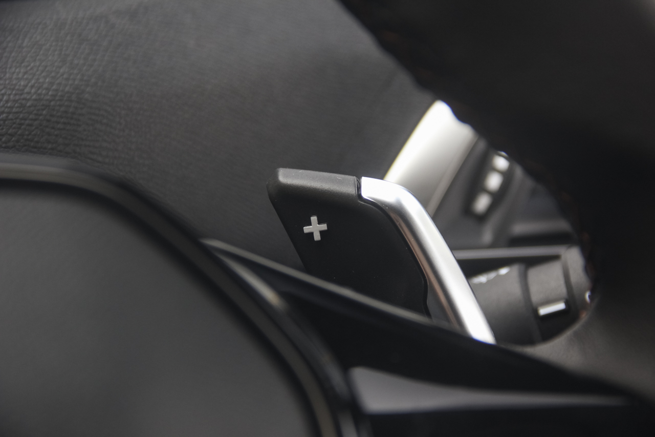 2017款标致4008 1.6T自动350THP精英版