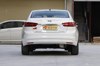 2015款福睿斯1.5L自动时尚型