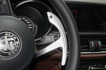  2017款Stelvio 2.0T 280HP自动豪华版