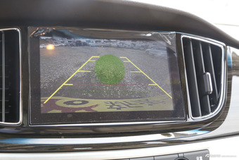 2016款宝骏730 1.5T手动豪华版 7座