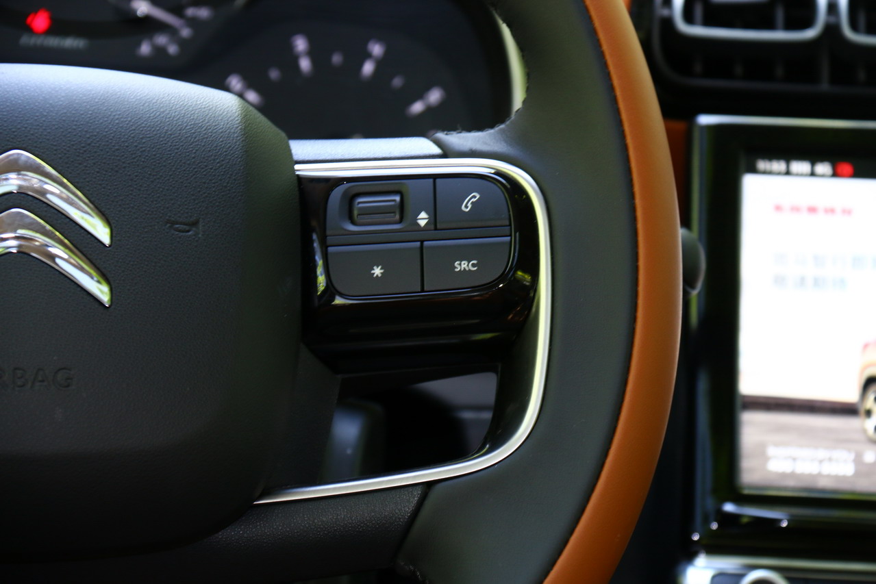 2018款云逸C4 AIRCROSS 1.6T自动互联网逸臻版350THP