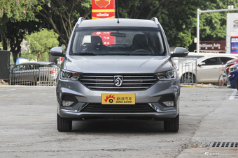  2018款宝骏360 1.5L手动精英型 