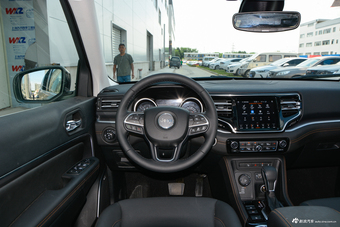 2018款大指挥官2.0T自动四驱智享版