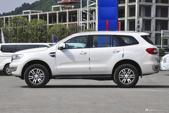 2016款撼路者2.2T手动四驱豪华版柴油